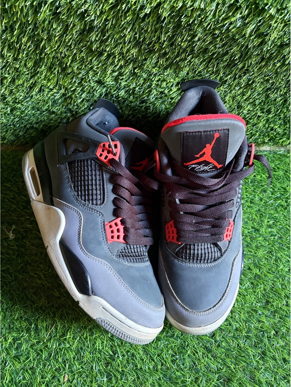 Air Jordan 4 Infrared Size 9.5